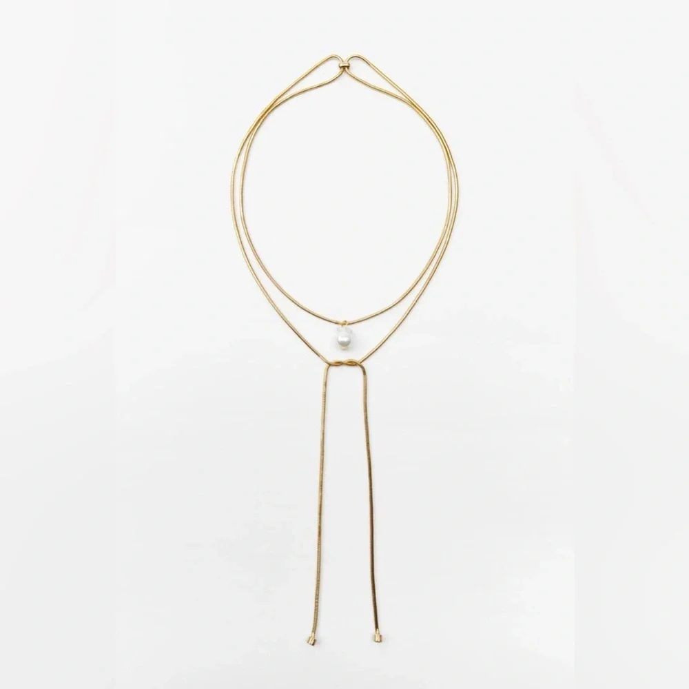 🌹NWT. Zara Golden Faux Pearl Long snake chain necklace.